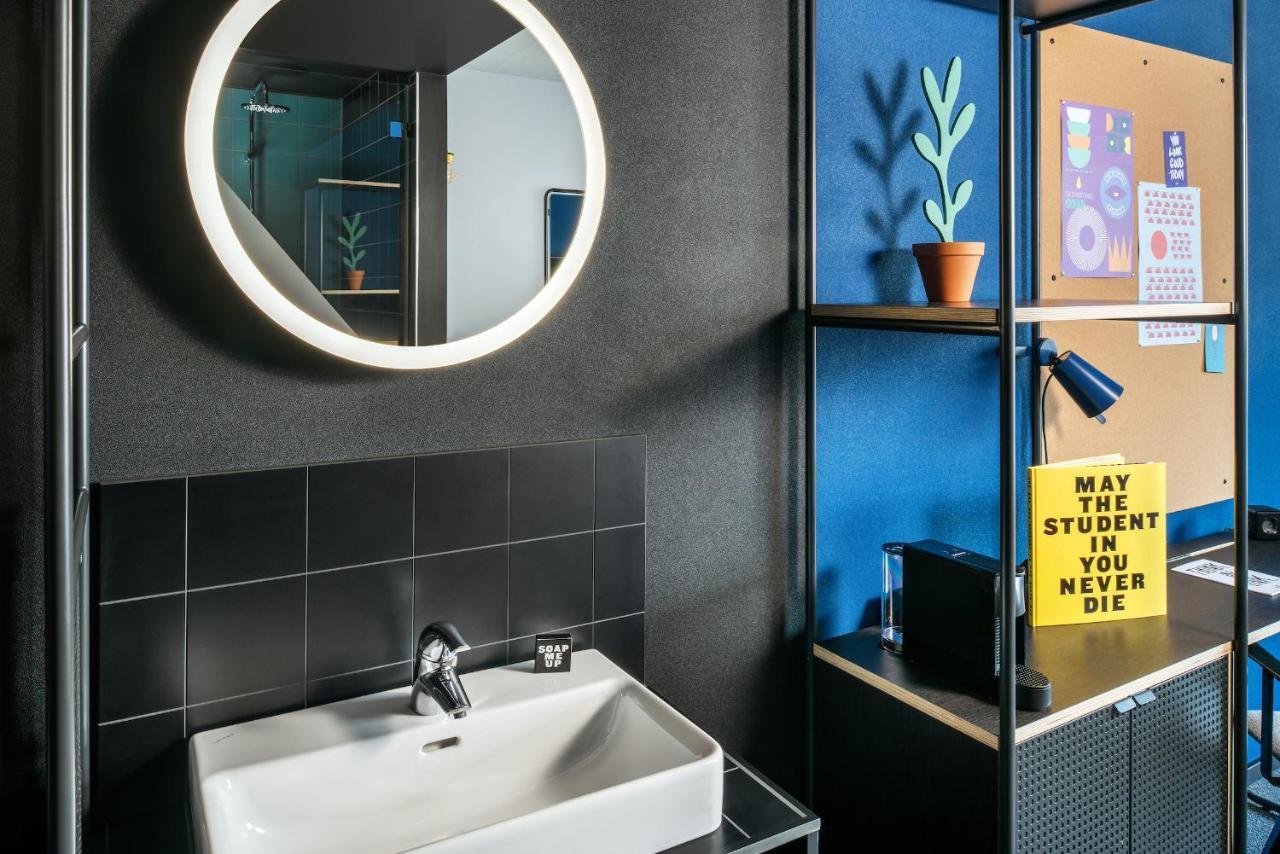 The Social Hub Vienna Hotel Phòng bức ảnh Bathroom in the room
