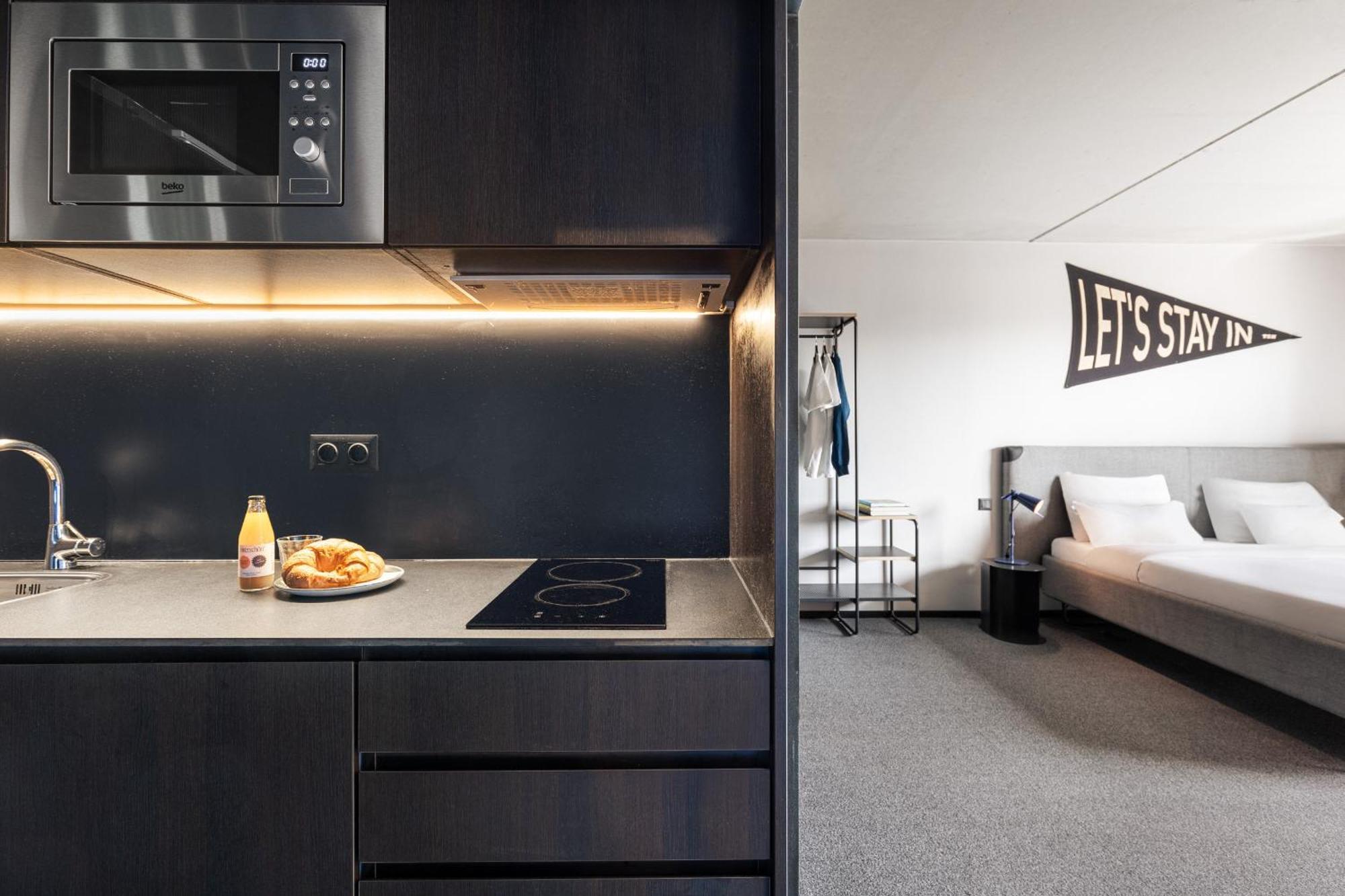 The Social Hub Vienna Hotel Ngoại thất bức ảnh Let's stay in