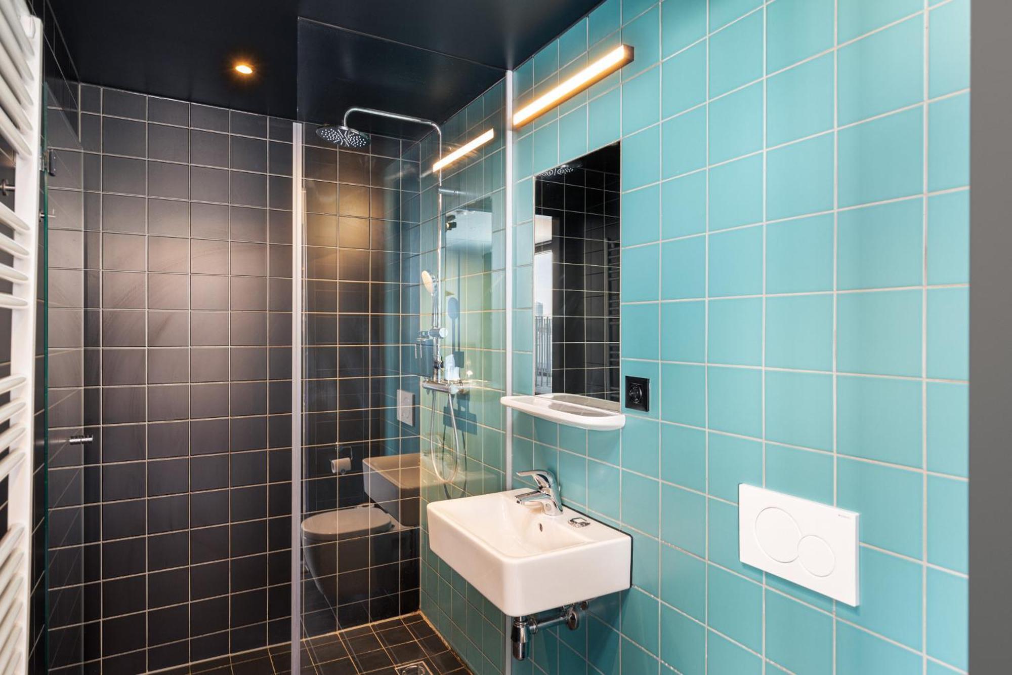 The Social Hub Vienna Hotel Ngoại thất bức ảnh Bathroom